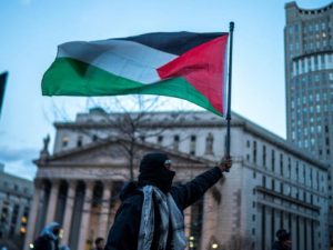 النرويج تسلم أوراق الاعتراف الدبلوماسي لرئيس الوزراء الفلسطيني