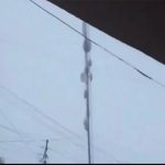 بالفيديو.. لحظة سقوط برج انترنت في ميسان بسبب العاصفة