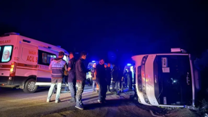 تركيا.. إصابة 25 طالبا بحادث سير في تركيا