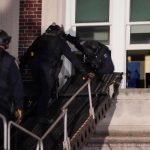 شرطة نيويورك تدخل حرم جامعة كولومبيا وسط احتجاجات مؤيدة للفلسطينيين