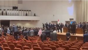 بين التهديد والعنف… سقوط الديمقراطية العراقية في أروقة البرلمان