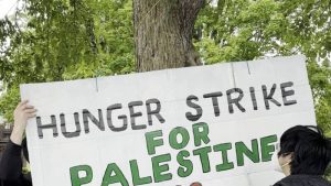 أساتذة جامعة برنستون ينضمون إلى طلبتهم بـ”الاضراب عن الطعام” دعما لغزة