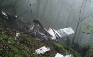 الجيش الايراني: الطائرة الرئاسية احترقت بعد اصطدامها بمرتفع جبلي