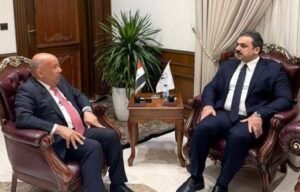 القضاء والمنافذ يبحثان التعاون للحد من جرائم تهريب الأدوية والسيارات