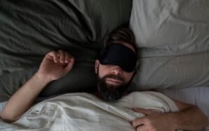 النوم الزائد قد يكون علامة خطر.. تعرّف على أضراره على صحتك