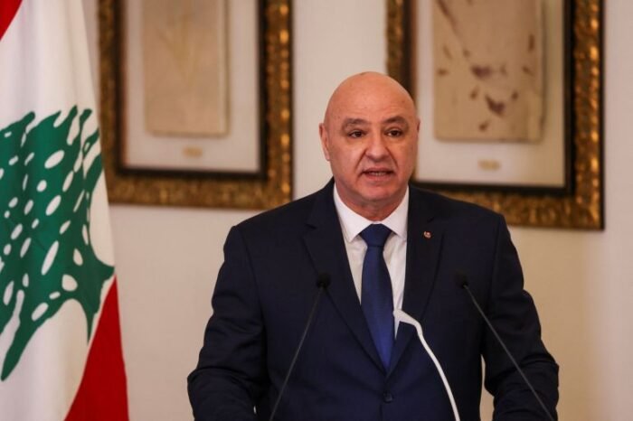 عون: لبنان ليس مفلسا بل مسروقا