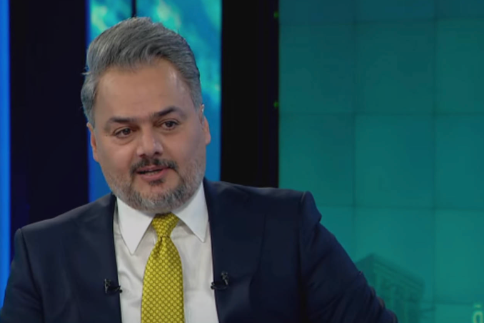 الزعامة ام القيامة