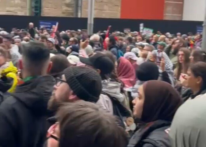 استراليا… 90 ألف متظاهر مؤيد لفلسطين وسط سيدني