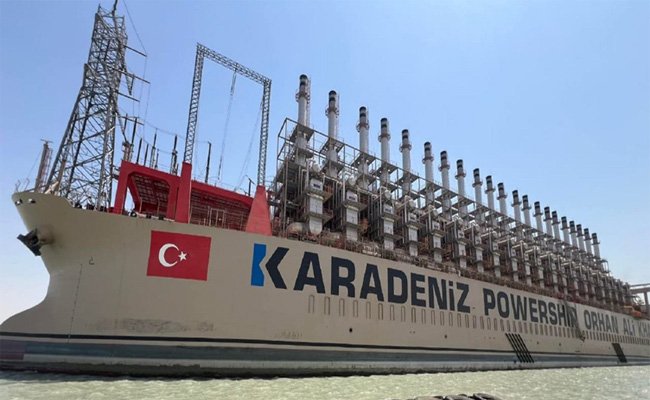 سفينة تركية تزود العراق 300 ميغاواط من الكهرباء