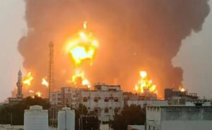 ضربات إسرائيلية تستهدف ميناء الحديدة في اليمن