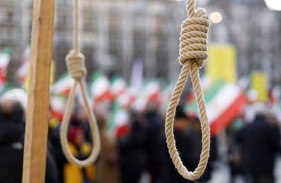 السلطات الإيرانية تنفّذ حكم الإعدام بمدانٍ بالتجسس