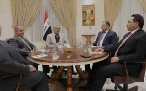 الأحزاب على مفترق طرق: تشظي سني وكردي وصراع شيعي يهدد استقرار الانتخابات