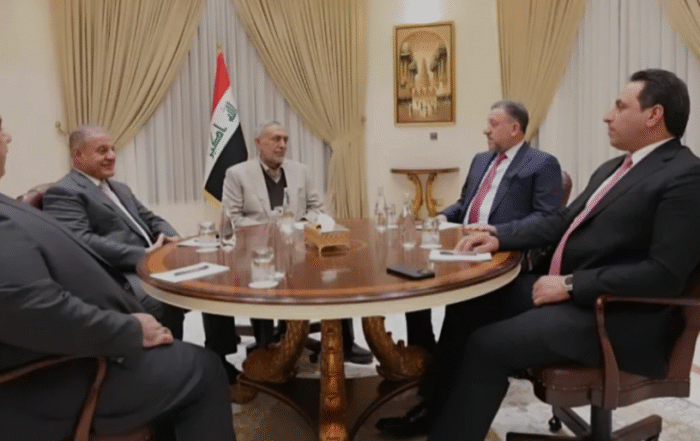 الأحزاب على مفترق طرق: تشظي سني وكردي وصراع شيعي يهدد استقرار الانتخابات