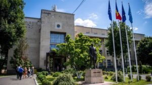 إحباط محاولة لاقتحام السفارة الروسية في رومانيا