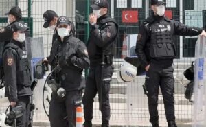 تركيا تعتقل 357 شخصا في عملية ضد تنظيم داعش