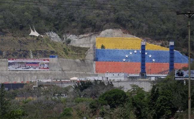 عقب توتر فنزويلي أمريكي.. إيران تنسحب من مشروع بناء “مترو كاراكاس”