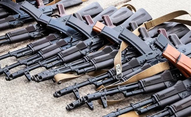 وثيقة من سرايا السلام بشأن تهريب أسلحة من النجف إلى الأنبار