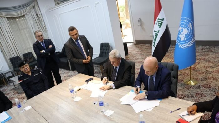 اليونامي توقع وثائق تسليم مقرها الرئيسي للحكومة العراقية