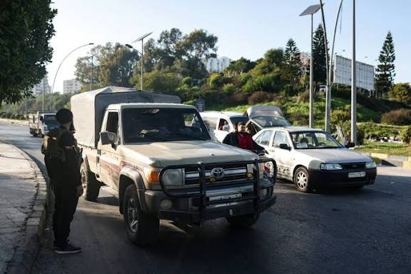 مقتل ثلاثة أشخاص في الساحل السوري خلال اشتباكات مع قوات الأمن