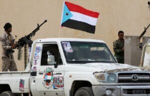 المجلس الانتقالي الجنوبي الانفصالي في اليمن يرفض “الانسحاب” رغم الضربات السعودية