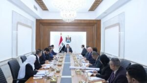 السوداني يوجه بالتحقيق في التلكؤ بتحديد المواصفات الفنية لمشروع مدينة الصدر الجديدة