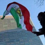 إيران تعيد فتح المدارس