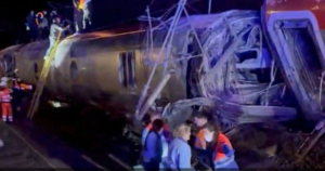 ارتفاع حصيلة تصادم القطارين في إسبانيا إلى 39 قتيلا