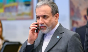 الهاتف الإيراني لا يهدأ 