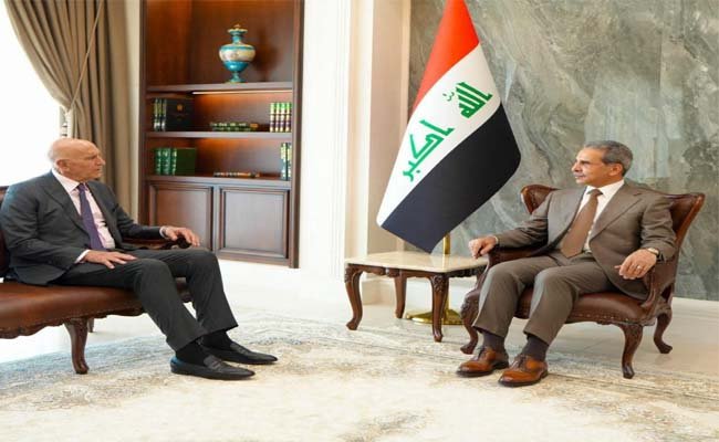 باراك يثني على رصانة إجراءات القضاء العراقي في التحقيق مع السجناء الإرهابيين