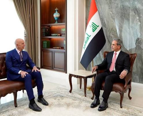 القاضي زيدان يبحث مع مبعوث ترامب إكمال الاستحقاقات الدستورية