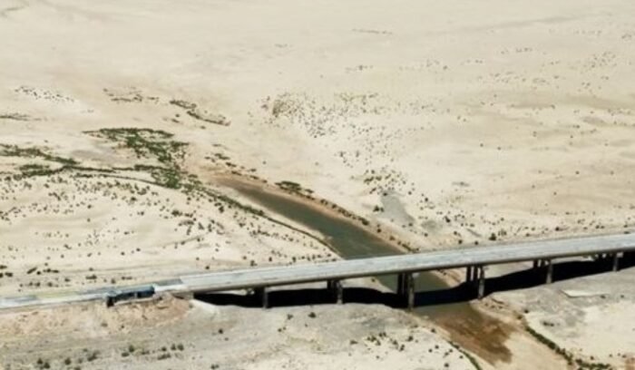 انخفاض كبير بمستويات المياه الجوفية في العراق.. وصل الى 100 متر