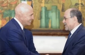 مصادر: باراك أبلغ المالكي بأن مسار رئاسة الوزراء “غير متاح” ولوّح بعقوبات