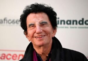 لانغ “يقترح” الاستقالة من معهد العالم العربي على خلفية قضية إبستين