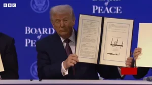 ترامب يجمع قادة من العالم لعقد الجلسة الأولى لمجلس السلام