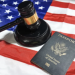 سلطات الهجرة الأميركية تعيد اعتقال عائلة رجل مصري متهم بالاعتداء على متظاهرين يهودي