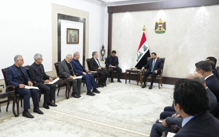 الزيدي لوزير الخارجية الإيراني: العراق يقف مع أولوية إنهاء الحروب