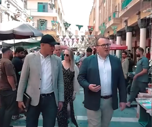 جولة دبلوماسية أمريكية في شوارع بغداد تعكس تحولاً في أدوات النفوذ الأميركي