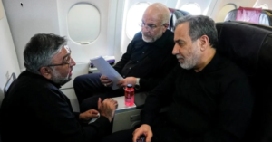 نيويورك تايمز : واشنطن حذّرت طهران من مخطط إسرائيلي لاغتيال عراقجي وقاليباف