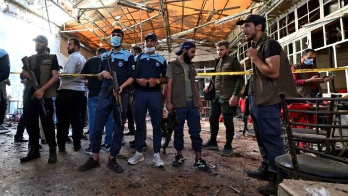 انفجاران قرب مقر إقامة ماكرون في دمشق