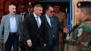 الوفد الأمني العراقي برئاسة مدير مكتب القائد العام للقوات المسلحة يصل إلى السعودية