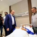أمين بغداد يتفقد المصابين إثر الاعتداء الدورة ويتكفّل شخصياً بتكاليف علاجهم
