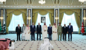 صحيفة إيرانية تهاجم باكستان عقب “اتفاقية مكة”: ليست جديرة بالوساطة