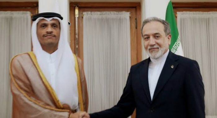 إيران وقطر تبحثان مضيق هرمز في ظل تضييق الحصار