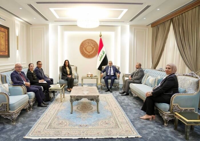 وزير المالية للبنك الدولي: ماضون بتنفيذ مشاريع الأتمتة