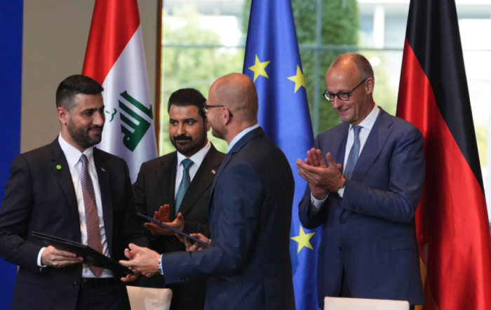 فلوس الكهرباء بمسارها الصحيح.. اتفاقيات ضخمة لإعادة بناء الشبكة الوطنية