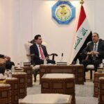 وزير الداخلية ووفد نيابي من الحزب الديمقراطي يبحثان تشريعات حقوق الضباط والمنتسبين