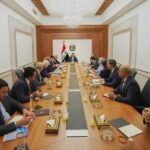 الزيدي يوجّه بحزمة من المبادرات لتنشيط الاقتصاد وتمويل المشاريع