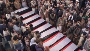 الحوثيون: 12 شخصا قتلوا بقصف سعودي